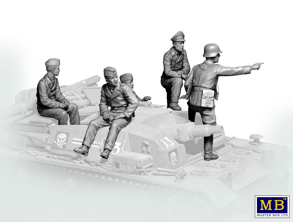 MASTER BOX 1/35 German StuG III Crew WW II era. 'Their position is behind that forest!'