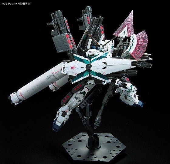 Bandai RG #30 1/144 Full Armor Unicorn Gundam 'Gundam UC'