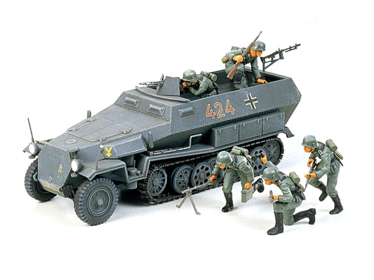 Tamiya 1/35 German Hanomag SDKFZ 251/1