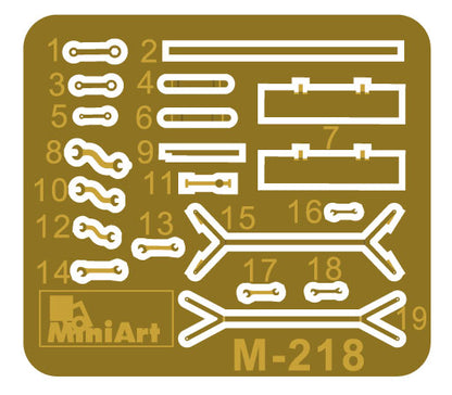 MiniArt 1/48 German Ground Staff W/Accessories. North Africa