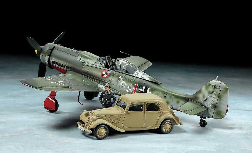 Tamiya 1/48 Fw190 D-9 JV44 w/Citroen 11CV