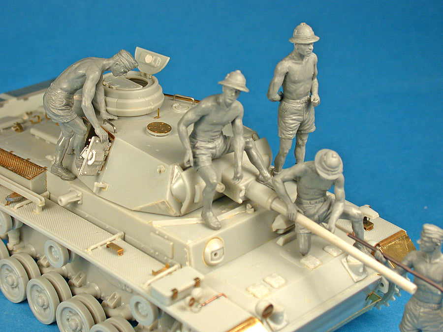 MiniArt 1/35 German Tank Crew 'Afrika Korps' Special Edition
