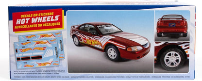 1/25 Hot Wheels 1996 Ford Mustang GT Car (Snap) (D)