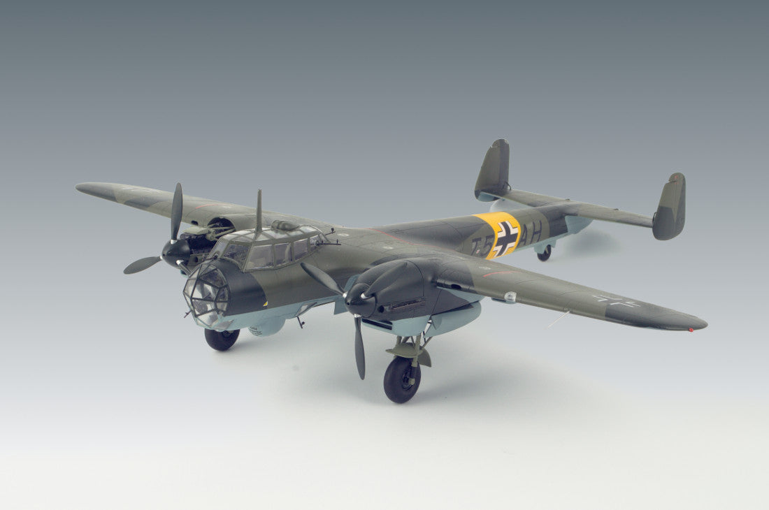 ICM 1/48 Do 215 B-4, WIWII German Reconnaissance Plane